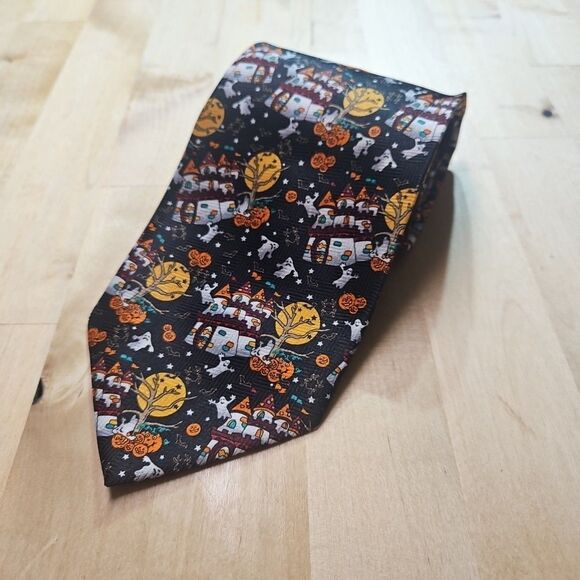 Vintage 90s Halloween Neck Tie Ghosts Jack O Lanterns Haunted Castles - Picture 1 of 10